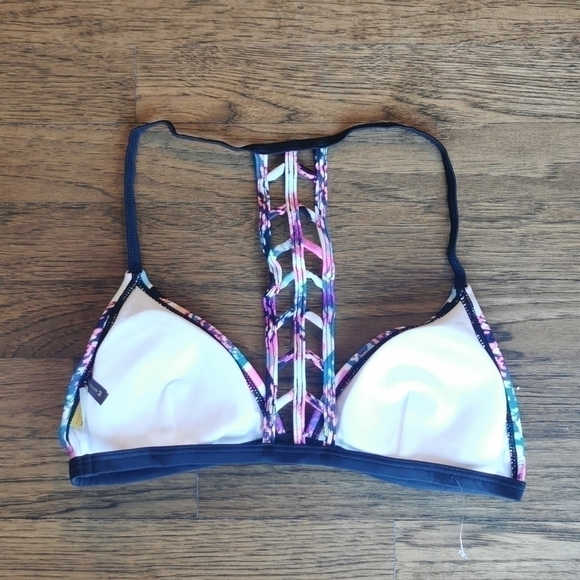 La Hearts Bikini Top Racerback Cage M New - Picture 2 of 4